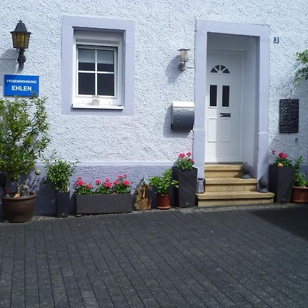 Ferienwohnung Ehlen Im Alten Winzerhaus Zeltingen-Rachtig Zewnętrze zdjęcie